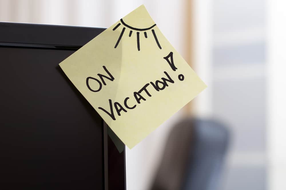 out-of-office /on-vacation sticky note